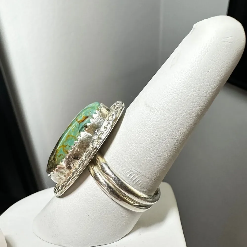 Possible Navajo,‎ stamped Turquoise and sterling silver ring, size 9!